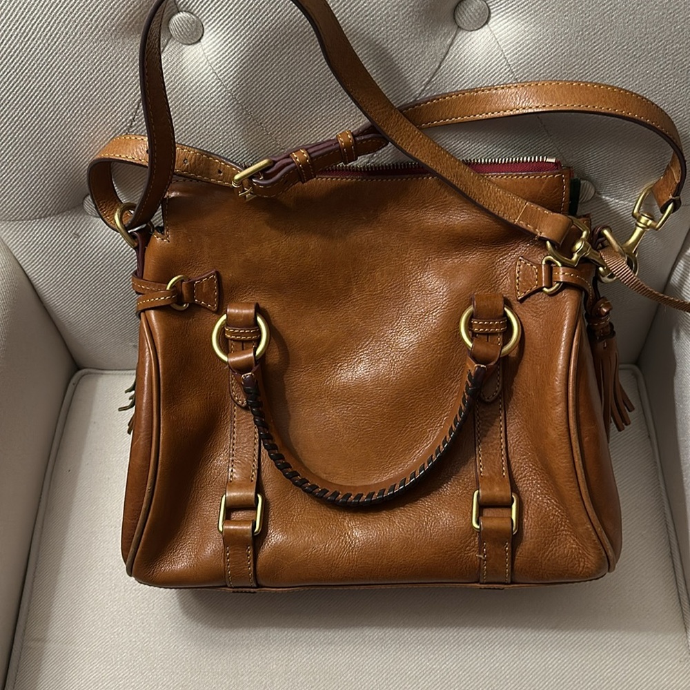 Dooney & Bourke Satchel Shoulder Handbag with adjustable strap for crossbody. - Picture 5 of 9
